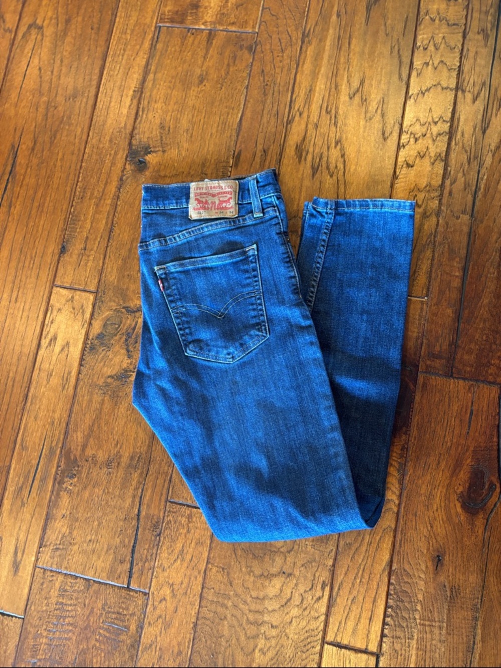 Levi's Deep Blue Denim Jeans with Red Tab